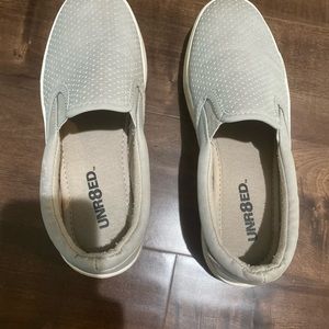 unr3ed slip ons